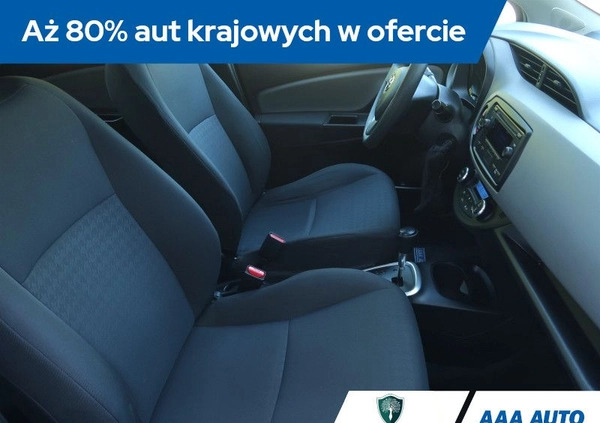 Toyota Yaris cena 45000 przebieg: 147068, rok produkcji 2017 z Baranów Sandomierski małe 326